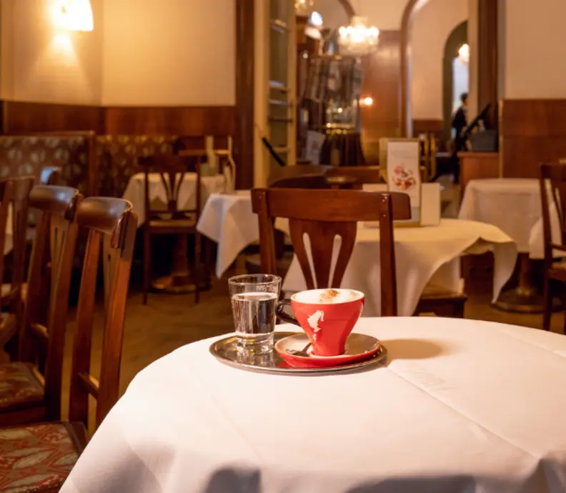 Viennese coffee service